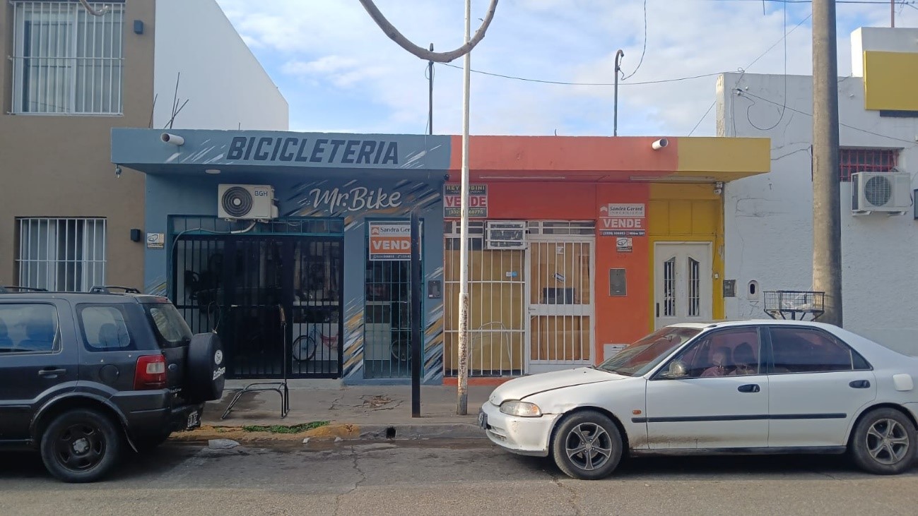 2 locales centricos